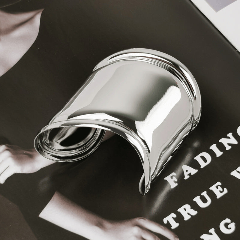 Male And Female Personality Geometric Metal Glossy Surface Jewelry